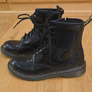 Dr. Martens 1460 Black Patent Lace-Up Boots, VGUC, 5 Youth, Statement Shoe